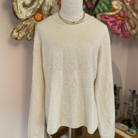 Cashmere Cream Sweater with Subtle Sparkle - Picture 5 of 5